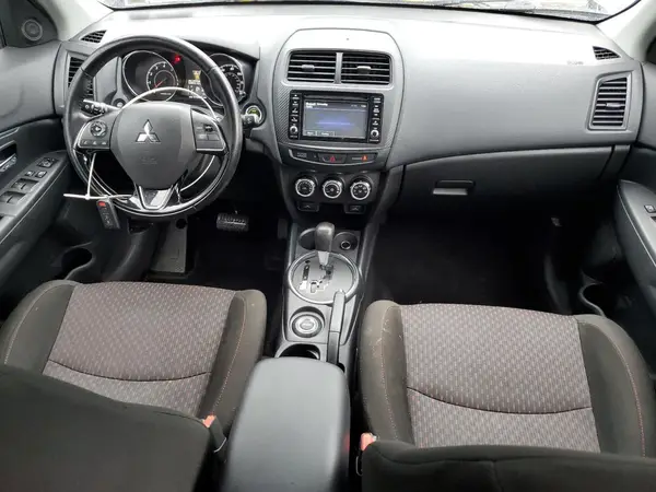 JA4AR3AW8GZ050840 2016 MITSUBISHI OUTLANDER - Image 8