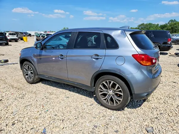 JA4AR3AW8HZ019637 2017 MITSUBISHI OUTLANDER - Image 2