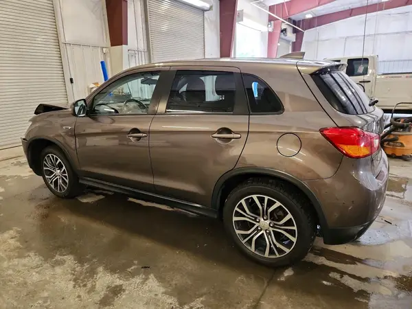 JA4AR3AW8HZ028645 2017 MITSUBISHI OUTLANDER - Image 2
