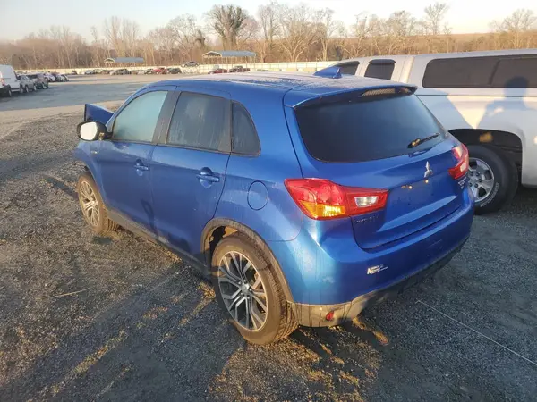 JA4AR3AW8HZ030847 2017 MITSUBISHI OUTLANDER - Image 2
