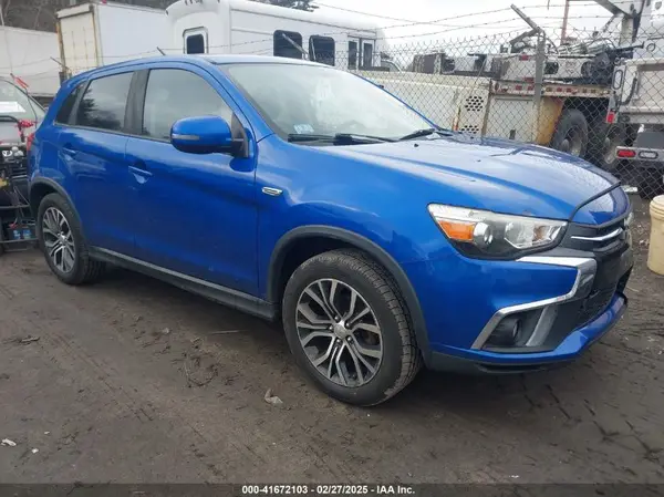 JA4AR3AW8JU014148 2018 MITSUBISHI OUTLANDER - Image 1