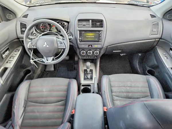 JA4AR3AW8JU018846 2018 MITSUBISHI OUTLANDER - Image 8
