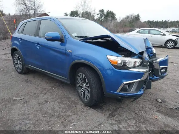 JA4AR3AW8JZ004867 2018 MITSUBISHI OUTLANDER - Image 1