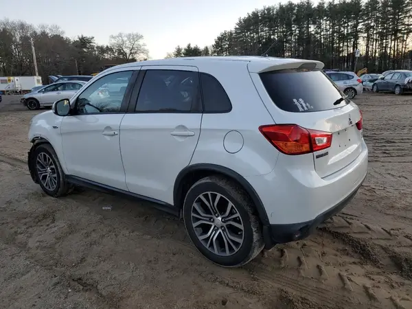 JA4AR3AW9GZ032573 2016 MITSUBISHI OUTLANDER - Image 2
