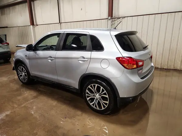 JA4AR3AW9GZ033674 2016 MITSUBISHI OUTLANDER - Image 2