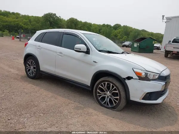 JA4AR3AW9GZ045596 2016 MITSUBISHI OUTLANDER - Image 1