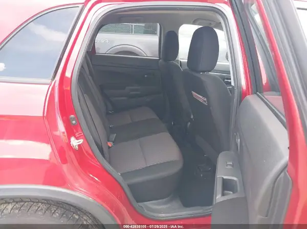 JA4AR3AW9GZ049955 2016 MITSUBISHI OUTLANDER - Image 8