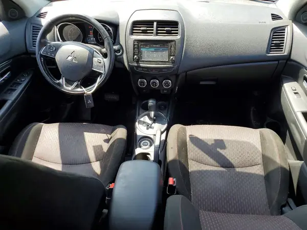 JA4AR3AW9HZ019579 2017 MITSUBISHI OUTLANDER - Image 8