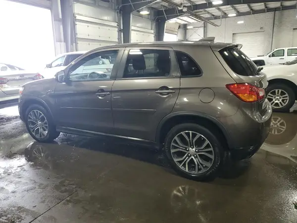 JA4AR3AW9HZ027195 2017 MITSUBISHI OUTLANDER - Image 2