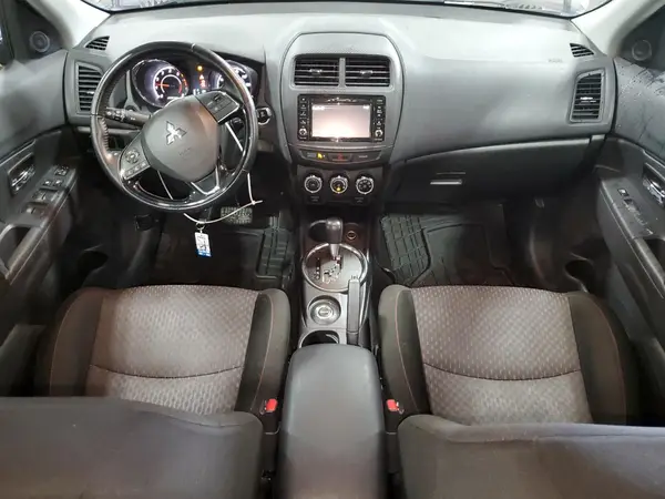 JA4AR3AW9HZ027195 2017 MITSUBISHI OUTLANDER - Image 8