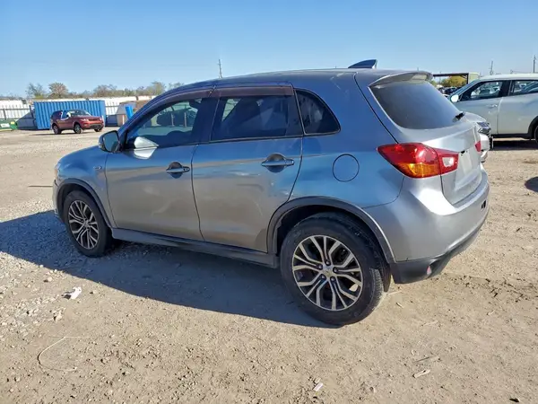 JA4AR3AW9HZ066305 2017 MITSUBISHI OUTLANDER - Image 2