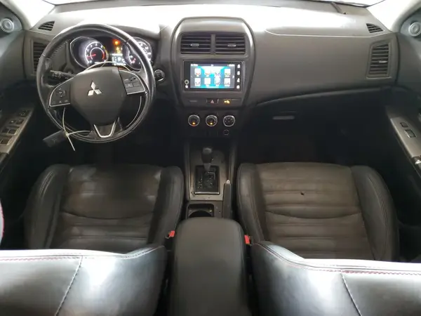 JA4AR3AW9JU002526 2018 MITSUBISHI OUTLANDER - Image 8
