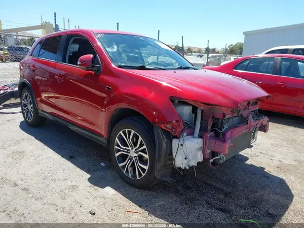 JA4AR3AW9JU002574 2018 MITSUBISHI OUTLANDER - Image 1