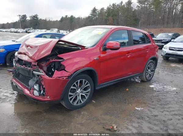 JA4AR3AW9JU014319 2018 MITSUBISHI OUTLANDER - Image 2