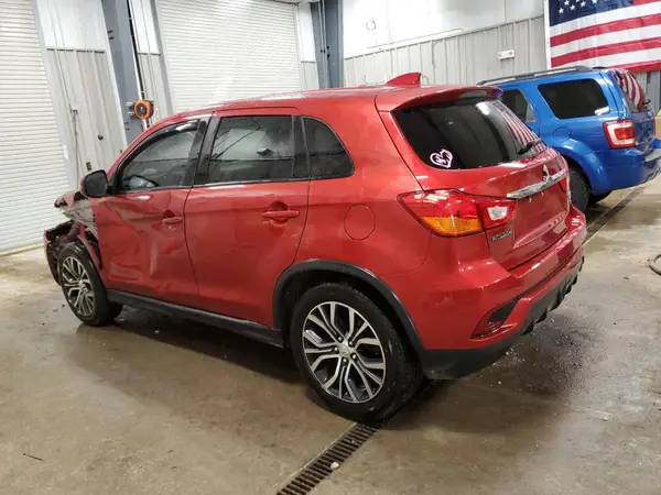 JA4AR3AW9JU015227 2018 MITSUBISHI OUTLANDER - Image 2