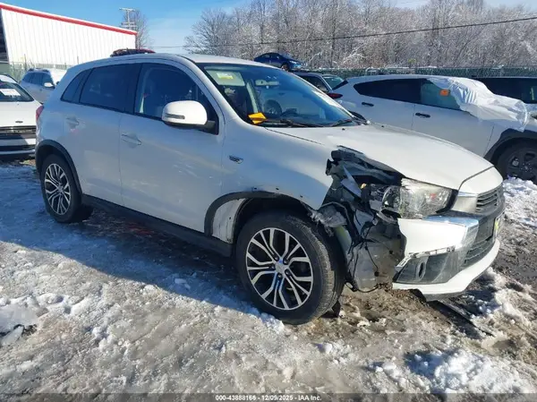 JA4AR3AWXGZ030833 2016 MITSUBISHI OUTLANDER - Image 1