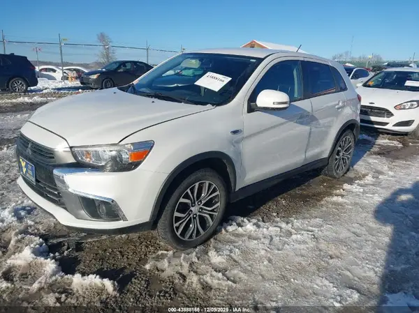 JA4AR3AWXGZ030833 2016 MITSUBISHI OUTLANDER - Image 2