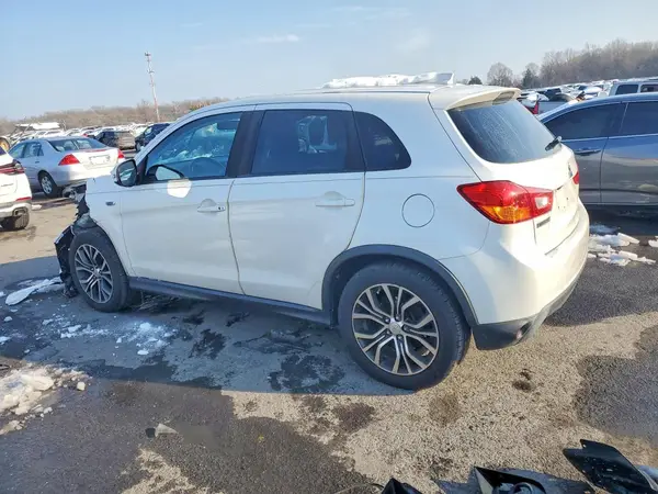 JA4AR3AWXHZ022555 2017 MITSUBISHI OUTLANDER - Image 2
