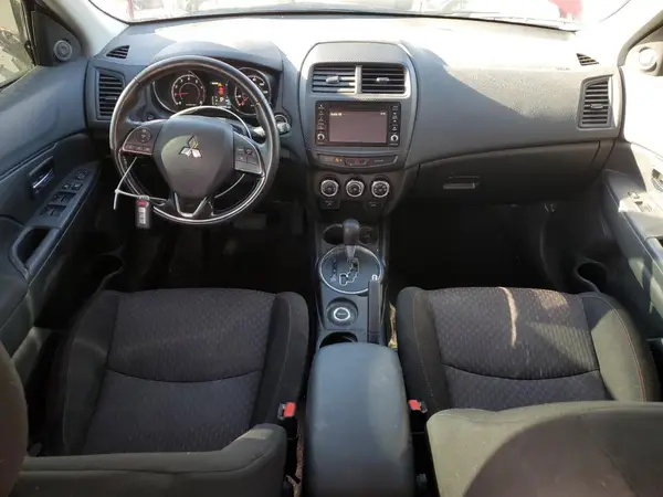 JA4AR3AWXHZ028307 2017 MITSUBISHI OUTLANDER - Image 8