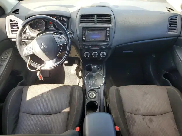 JA4AR3AWXHZ030929 2017 MITSUBISHI OUTLANDER - Image 8