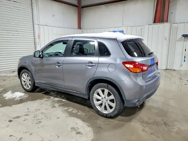 JA4AR3AWXHZ038299 2017 MITSUBISHI OUTLANDER - Image 2