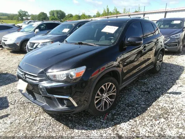 JA4AR3AWXJU013308 2018 MITSUBISHI OUTLANDER - Image 2