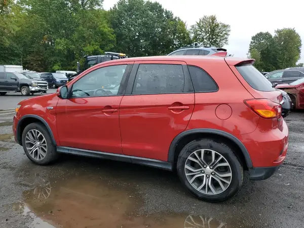 JA4AR3AWXJU018511 2018 MITSUBISHI OUTLANDER - Image 2