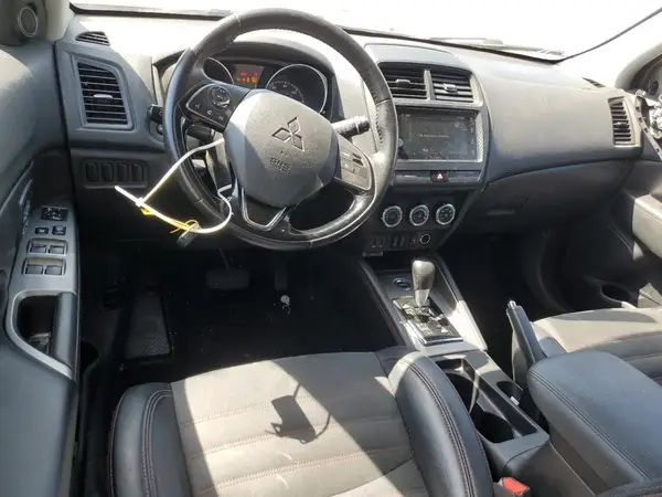 JA4AR3AWXJZ032346 2018 MITSUBISHI OUTLANDER - Image 8