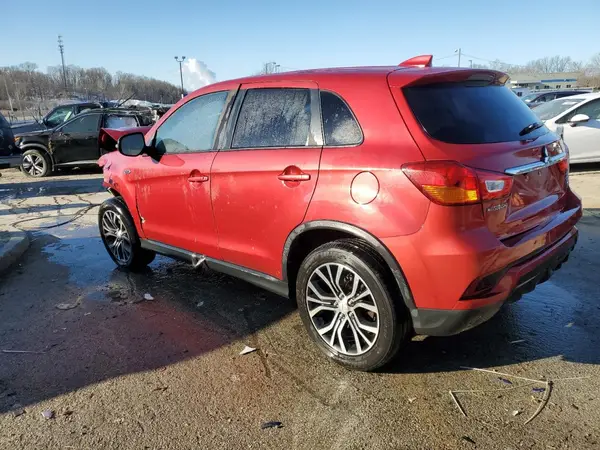 JA4AR3AWXJZ035361 2018 MITSUBISHI OUTLANDER - Image 2