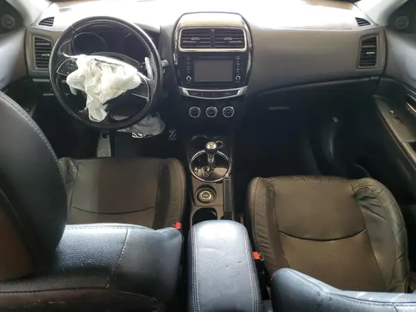 JA4AR4AW0GZ028689 2016 MITSUBISHI OUTLANDER - Image 8