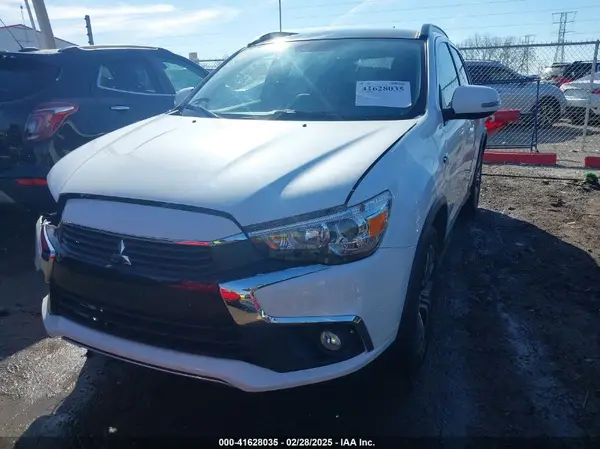 JA4AR4AW0GZ043323 2016 MITSUBISHI OUTLANDER - Image 2