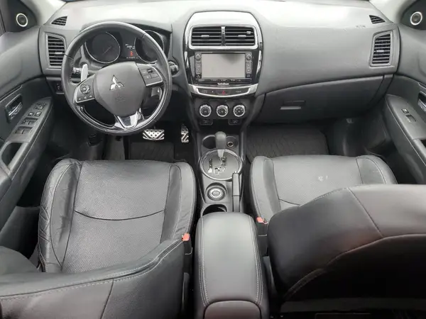 JA4AR4AW0HZ017712 2017 MITSUBISHI OUTLANDER - Image 8