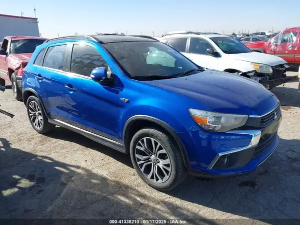 JA4AR4AW0HZ018892 2017 MITSUBISHI OUTLANDER - Image 1