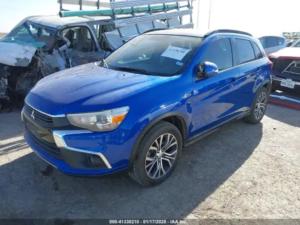 JA4AR4AW0HZ018892 2017 MITSUBISHI OUTLANDER - Image 2