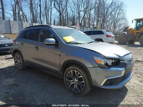 JA4AR4AW0HZ029293 2017 MITSUBISHI OUTLANDER - Image 1