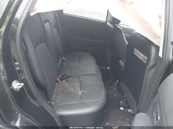 JA4AR4AW0HZ059863 2017 MITSUBISHI OUTLANDER - Image 8