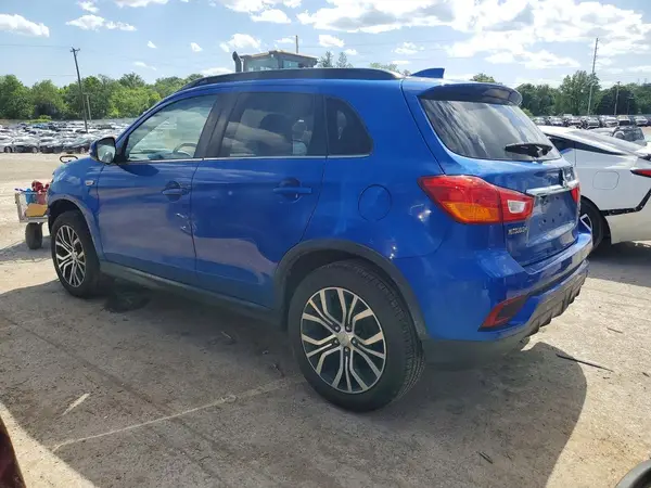 JA4AR4AW0JU002727 2018 MITSUBISHI OUTLANDER - Image 2