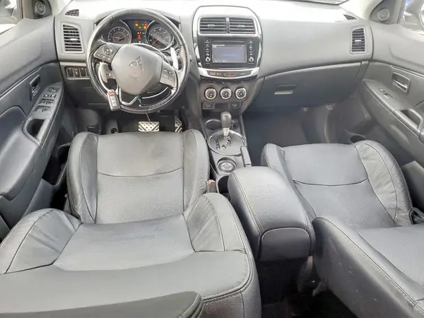 JA4AR4AW1GZ056310 2016 MITSUBISHI OUTLANDER - Image 8