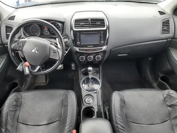 JA4AR4AW1HZ028198 2017 MITSUBISHI OUTLANDER - Image 8