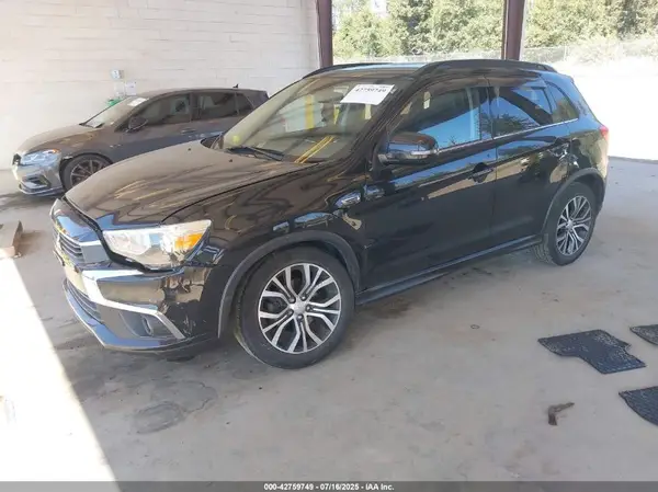 JA4AR4AW1HZ065462 2017 MITSUBISHI OUTLANDER - Image 2