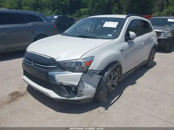 JA4AR4AW1KU005461 2019 MITSUBISHI OUTLANDER - Image 2