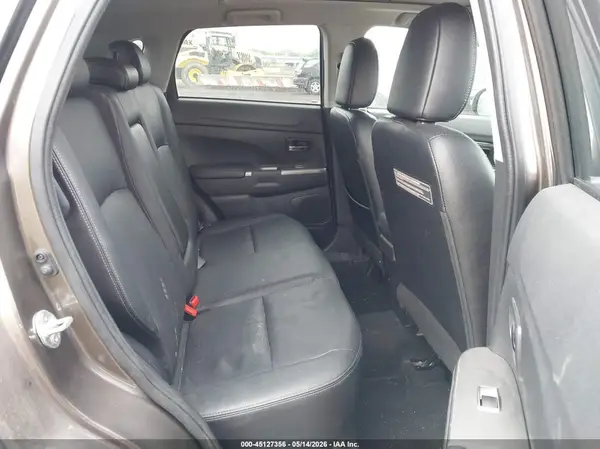 JA4AR4AW2JU012322 2018 MITSUBISHI OUTLANDER - Image 8