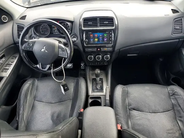 JA4AR4AW2JZ026286 2018 MITSUBISHI OUTLANDER - Image 8