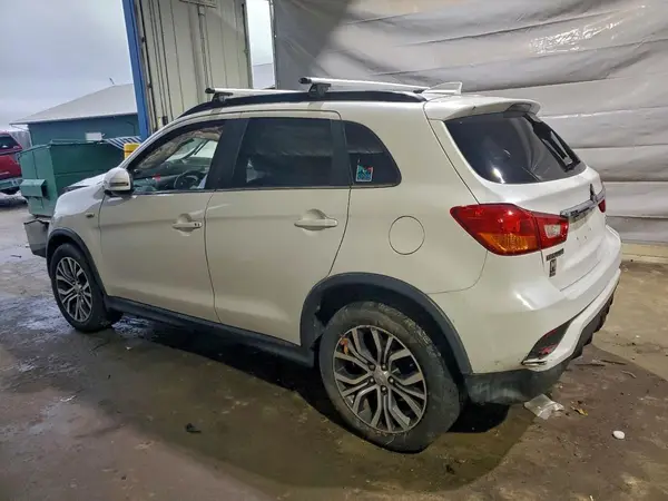 JA4AR4AW2JZ029088 2018 MITSUBISHI OUTLANDER - Image 2