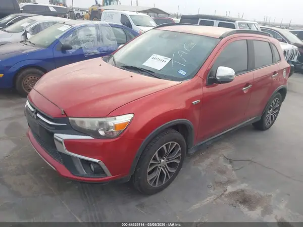 JA4AR4AW2KU008191 2019 MITSUBISHI OUTLANDER - Image 2