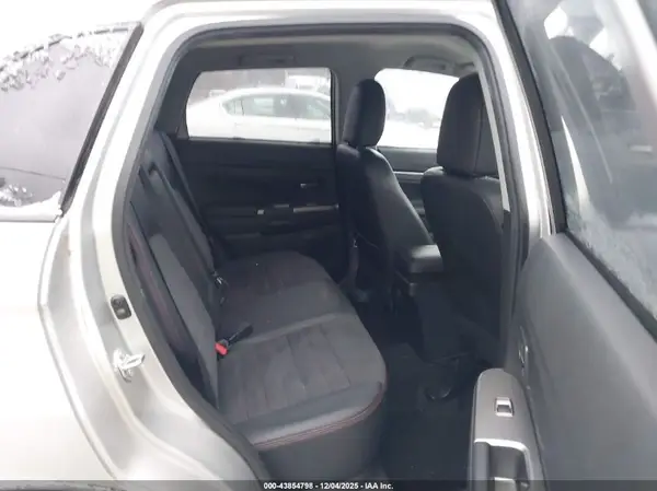 JA4AR4AW2KU008482 2019 MITSUBISHI OUTLANDER - Image 8