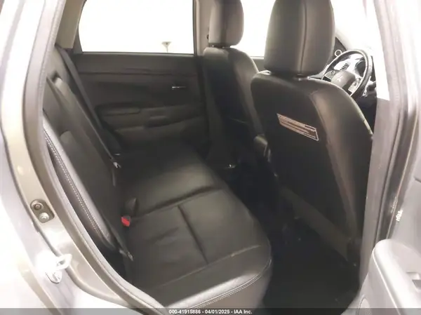 JA4AR4AW3GZ029142 2016 MITSUBISHI OUTLANDER - Image 8