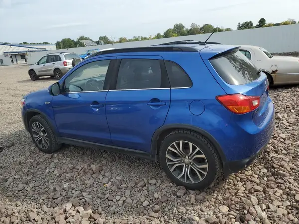 JA4AR4AW3GZ055904 2016 MITSUBISHI OUTLANDER - Image 2