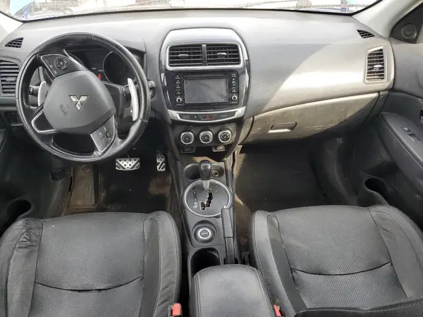 JA4AR4AW3GZ055904 2016 MITSUBISHI OUTLANDER - Image 8