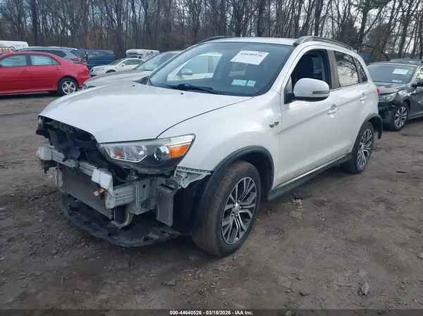 JA4AR4AW3GZ057779 2016 MITSUBISHI OUTLANDER - Image 2